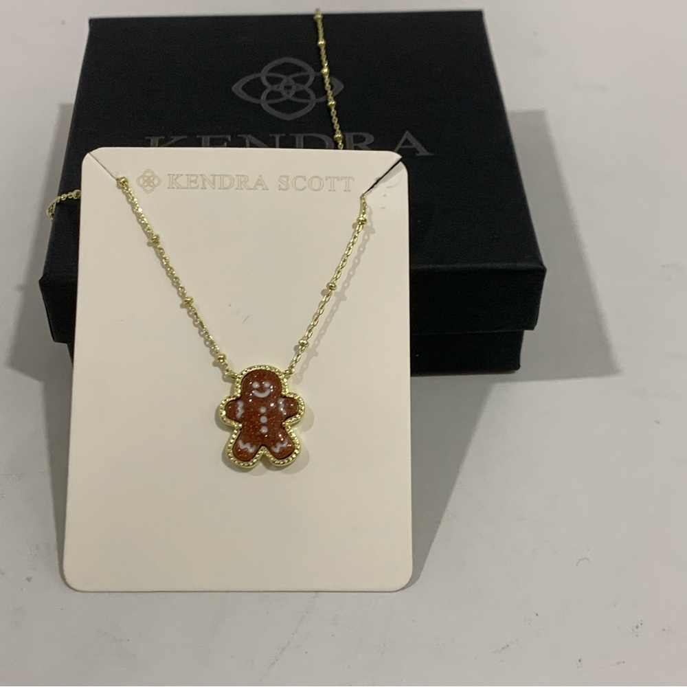 Kendra Scott Gingerbread Pendant Necklace